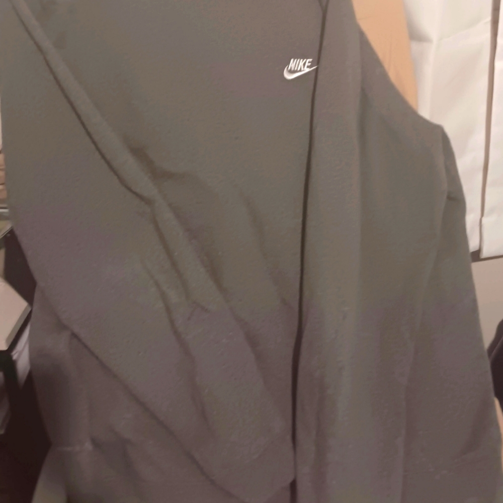 Nike sized men's XXL